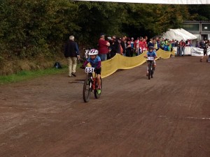 ... erste Zieldurchfahrt U9 ...